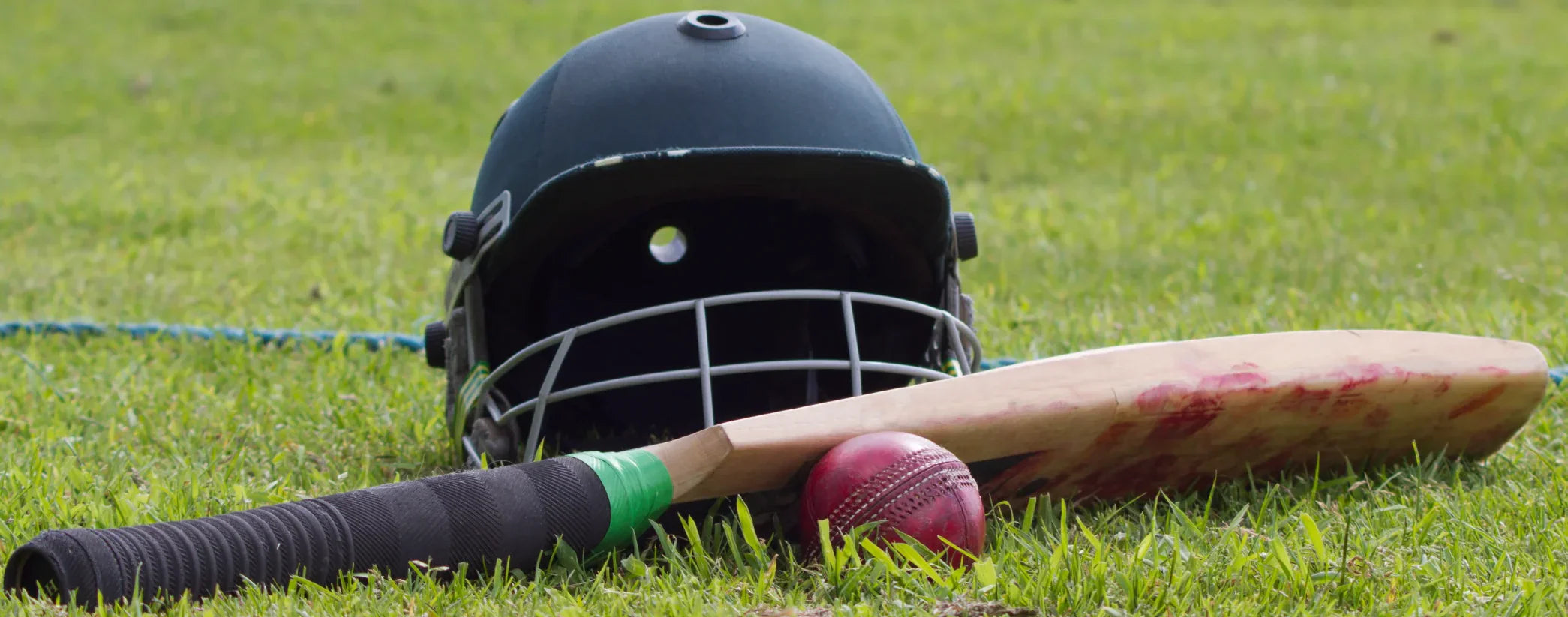 What Size Cricket Bat Should I Use? Complete Size Guide